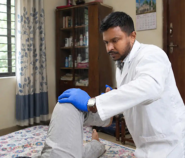 বাসায় বসেই ফিজিওথেরাপি সেবা 1.jpg